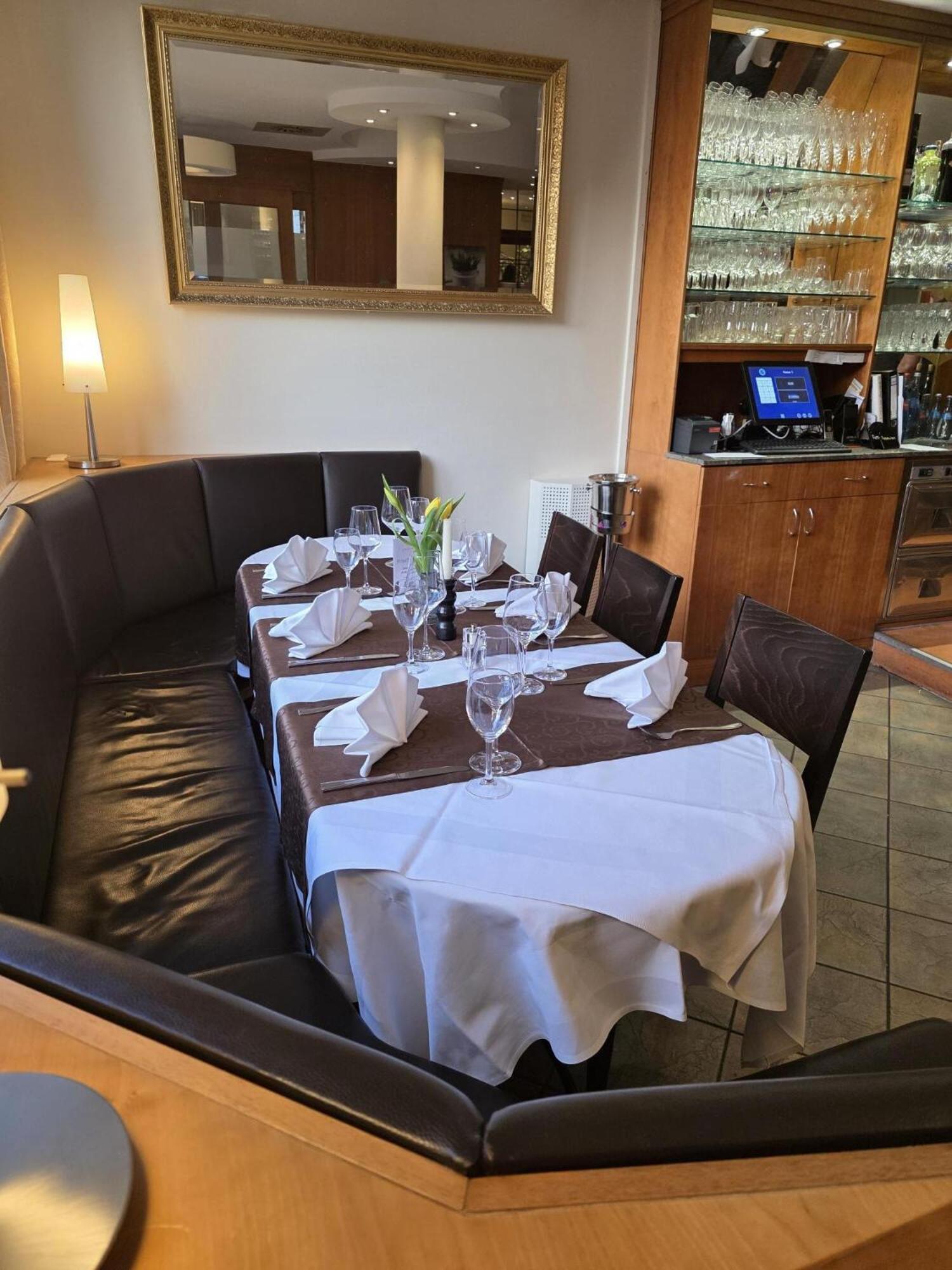 Hotel Restaurant Sonne-Post Murrhardt ภายนอก รูปภาพ